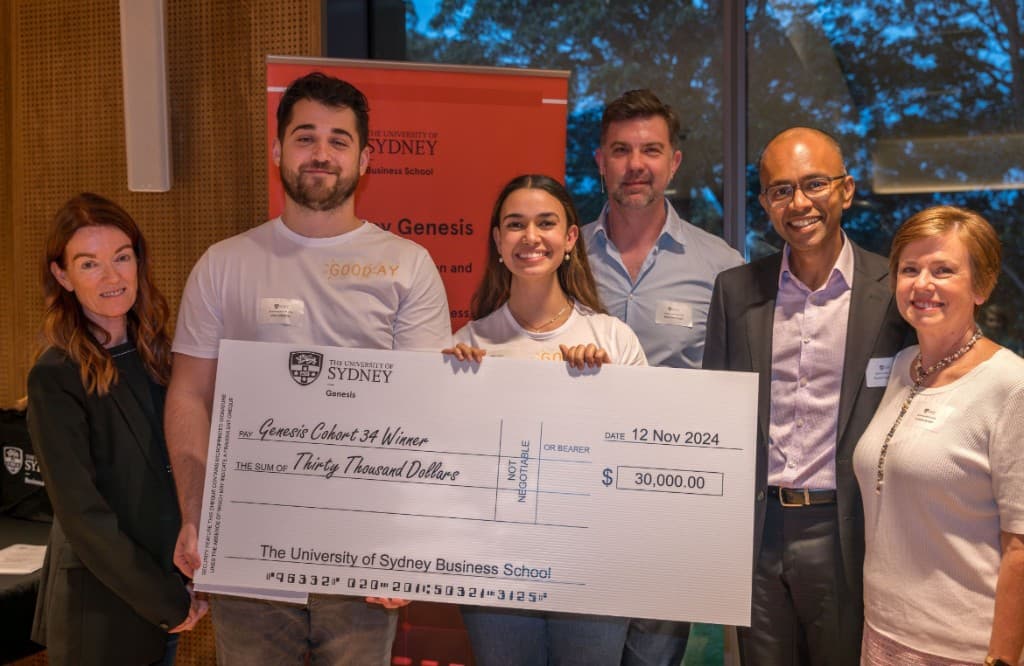 Gooday team winning the USYD Genesis program with a prize cheque